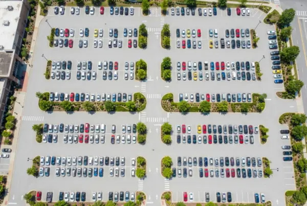Parcheggio con auto vicino a Fiera Milano Rho